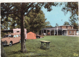 89. APPOIGNY. CPA. LE CAMPING. VOITURE.CARAVANE ET TENTE VINTAGE. ANNEE 1964 + TEXTE - Appoigny