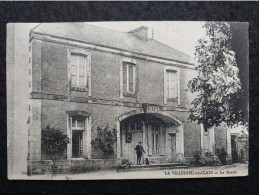 CPA   LA VILLEDIEU Du CLAIN   La Mairie - La Villedieu Du Clain