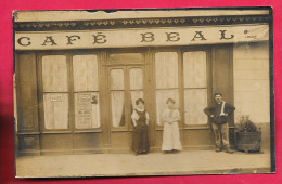 Cpa Photo Carte Café BEAL, Photographe Lyon-69, Voir Scannes. Dos Vierge Et Divisé, Belle Animation - Cafés