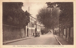 Les Herbiers * Route Du Petit Bourg Et L'hôtel Des Voyageurs - Les Herbiers