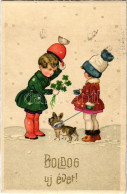 T2/T3 1933 Boldog Újévet / New Year Greeting Art Postcard With Children, Dog And Clovers. ERIKA Nr. 5000. (EK) - Zonder Classificatie