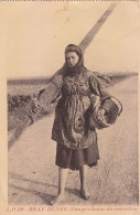 Bray Dunes - Une Pêcheuse De Crevettes - Bray-Dunes