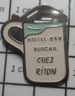 613B Pin's Pins / Beau Et Rare / BIERES / CHOPE DE BIERE HOTEL BAR BUSCAIL CHEZ RITON - Beer