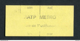 Peu Courant Ticket De Métro RATP - Ticket Hebdomadaire - Métropolitain De Paris - Années 70 - Europe