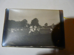 Carte Photo Années 20 Rencontre De Rugby à XV Sur Un Stade à Identifier Le Jeu - Rugby