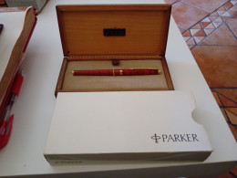 PENNA PARKER - MAI USATA CON SCATOLA E CUSTUDIA - Pens