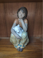 01012380 OSITO AL REGAZO. FIGURA PORCELANA LLADRÓ DESCATALOGADA. - Lladro (ESP)