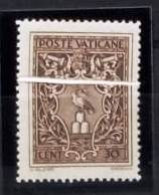 CITTA' DEL VATICANO - 1945 Allegoria  30 C. Nuovo ** - Vistosa Piega Di Carta - Variétés & Curiosités