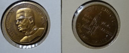 1982   2700 Sint Niklaas 1962/1982 Wase Ruilclub 100 Klaaskens - Token - Penning -  Kardinaal Jozef Cardijn - Souvenir-Medaille (elongated Coins)