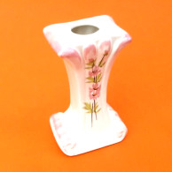 Vase Soliflore   Alphabet Lettre I   Céramique à Décor Floral - Other & Unclassified