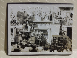 Photo To Identify. Fiesta -  Festival Or Carnival. Spanish Language Store. Latin America Or Spain ?  107x80 Mm. - Amérique