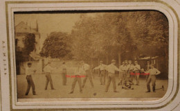 Photo 1880's Entrainement épées Fleuret Duel Joueur De Cor Tirage Vintage Print Albumen Albuminé - Ancianas (antes De 1900)