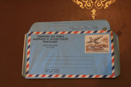 AEROGRAMME INAUGURATION DE LA PISTE TERRE ADELIE - Postal Stationery
