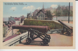 Les Ramparts, Canons Diriger Vers Le Fleuve St Laurent  Vue Sur Bas De La Ville Fortification. Québec Québec Canada.  2s - Québec - La Cité