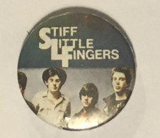 Badge Vintage - Groupe De Rock Irlandais - Stiff Little Fingers - Other Products