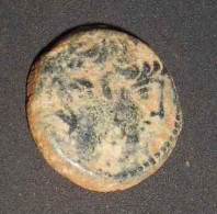 Ancienne Monnaie Séleucide Antiochos IX Syrie -114 à -95 AJC Poids: 6,06 Gr Diamètre: 1,8 Cm - Orientales