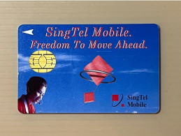 Singapore Telecom Singtel 1st Generation GSM Sim Card Phonecard, Singtel Mobile Freedom To Move Ahead, Used. - Singapore