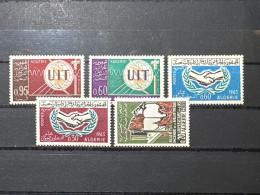 1965. Lot  5 Timbres Algérie. MNH - Other & Unclassified