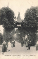 Henrichemont * Fêtes Des 15 & 16 Aout 1908 , Avenue De La Gare * Enfants Villageois - Henrichemont