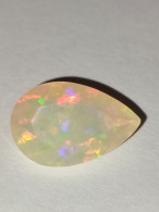 Opale Naturale 2,77 Ct - Con Certificato - Opale