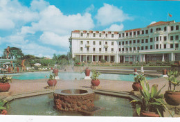 POSTCARD AFRICA MOÇAMBIQUE MOZAMBIQUE - LOURENÇO MARQUES - PISCINA E JARDIM DO HOTEL POLANA - Mosambik