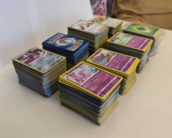 Lotto 100 Carte Pokemon In ITALIANO + 5 Carte HOLO + 5 Carte REVERSE HOLO - Lots & Collections