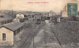 Le Plessis Robinson        92       Intérieur De La Gare De Robinson.  Train  -  2  -    (voir Scan) - Le Plessis Robinson