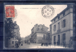 42. Le Chambon Feugerolles. La Mairie Et La Rue Gambetta - Le Chambon Feugerolles