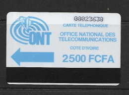 COTE D'IVOIRE TELECARTE 2500FCFA LEGEREMENT PLIEE SUR LE BAS - Côte D'Ivoire