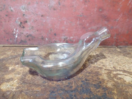 Ancienne Bouteille En Verre Liqueur Garnier Cendrier Canard - Spirits