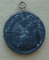 D3-121 Médaille Ancienne Peu Courante Métal Gris Ô Terre Ata Tréviris - Religious Art