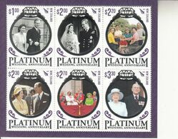 2017 New Zealand QEII Platinum Wedding Souvenir Sheet  MNH @ BELOW FACE VALUE - Nuevos