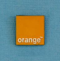 1 PIN'S //  ** ORANGE / SOCIÉTÉ FRANÇAISE DE TÉLÉCOMMUNICATIONS ** - France Telecom