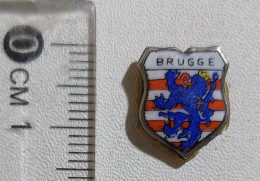 59231 Ciondolo Medaglietta Souvenir Anni '60 - Brugge - Steden