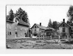 ROYBON : Colonie De Vacances Du Comité D'Entreprise Merlin-Gerin, Cour Intérieure Et La Piscine - Très Bon état - Roybon