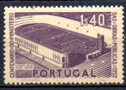 Portugal: Yvert N° 767*: Cote 11.00€; Stade - Neufs