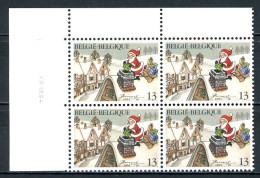 BE   2581  XX   ---  Noël Et Nouvel An  --  Bloc De 4 Coin De Feuille  --  Parfait état - Dated Corners