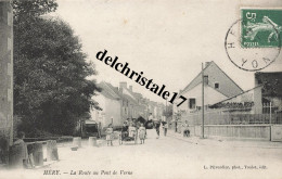 CPA 89 0017 HÉRY -  La Route Au Pont De Verne - Animée Enfants Voiture à Pédale Et Pub. Chocolat Meunier à Droite Circul - Hery