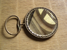 Ancien Petit Miroir Face à Main Métal Bronze Laiton Verre Biseautée - Other & Unclassified