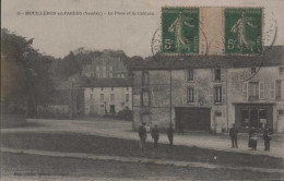 MOUILLERON En PAREDS  La Place  Et Le Château - Mouilleron En Pareds