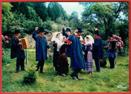 Folklore Limousin - Lou Gerbassou - Lou Tourniquet - Costumes Traditionnels Musicien Accordéon - Limousin