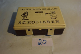 C20 Ancienne Boite A Tartine Ou Biscuit Voerbak Scholieren - Dosen