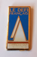 I27 Pin's Bateau Voilier Le Défi Français América's Cup 1992 Qualité Eaf Achat Immédiat - Voile