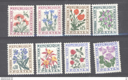 France  -  Taxes  :  Yv   95-102  **  Fleurs - Flower - 1960-.... Mint/hinged