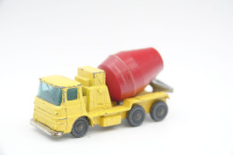 Husk Cement Truck ERF 660X - Original Vintage, Issued 1970 - Other & Unclassified