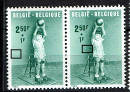 1229  Paire  **  T 1/2  Griffe Blanche - 1961-1990