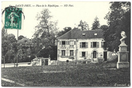 SAINT PRIX - Place De La République - Saint-Prix