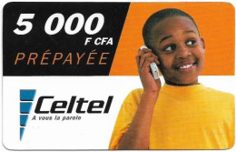 Gabon - Celtel - Young Boy At The Phone (Reverse 1), GSM Refill 5.000FCFA, Used - Gabon