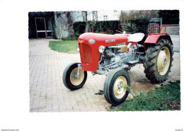 Cpm 21 - Côte D'Or - VARANGES - N° 14 - M. Brullebaut Restaurateur De Tracteurs - Tracteur Gros Plan URSUS - Tractors