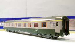 REE - Voiture UIC Y SNCF A9 1ère Classe C160 ép. V Réf. VB-306 Neuf NBO HO 1/87 - Scompartimento Viaggiatori